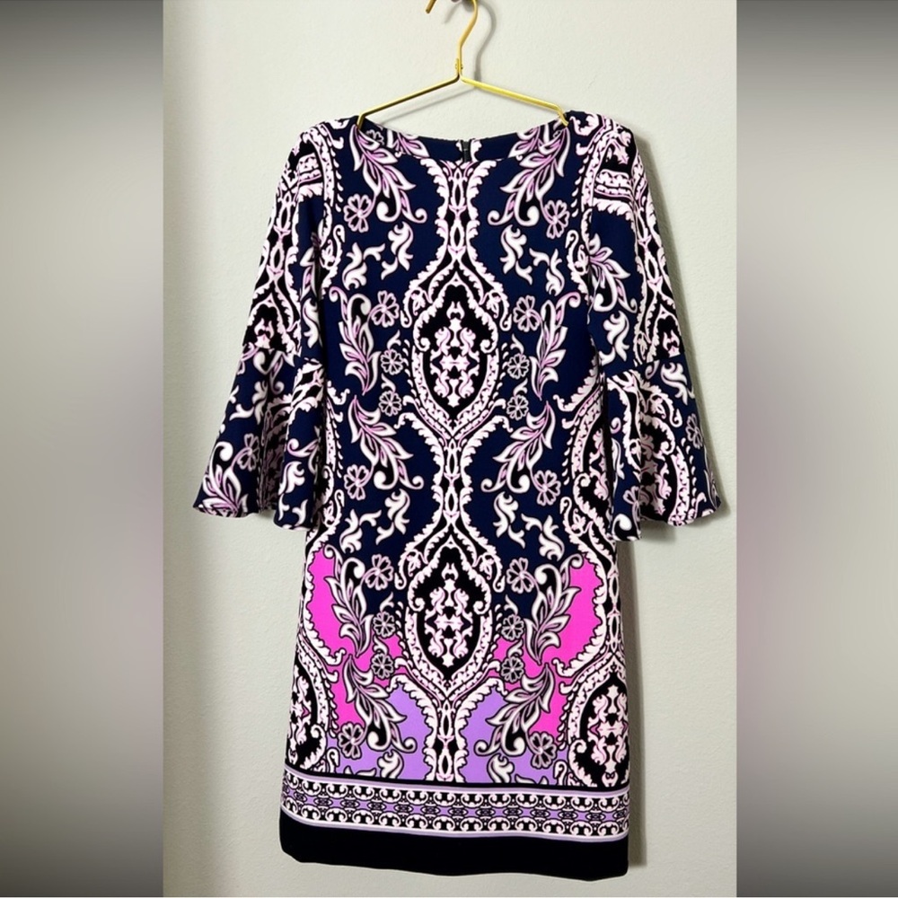 NWOT Taylor Womens Shift Dress Size 4 Purple Paisley